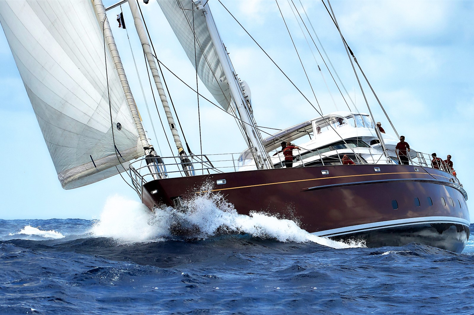 Stuart Larsen Yacht Broker News Detail