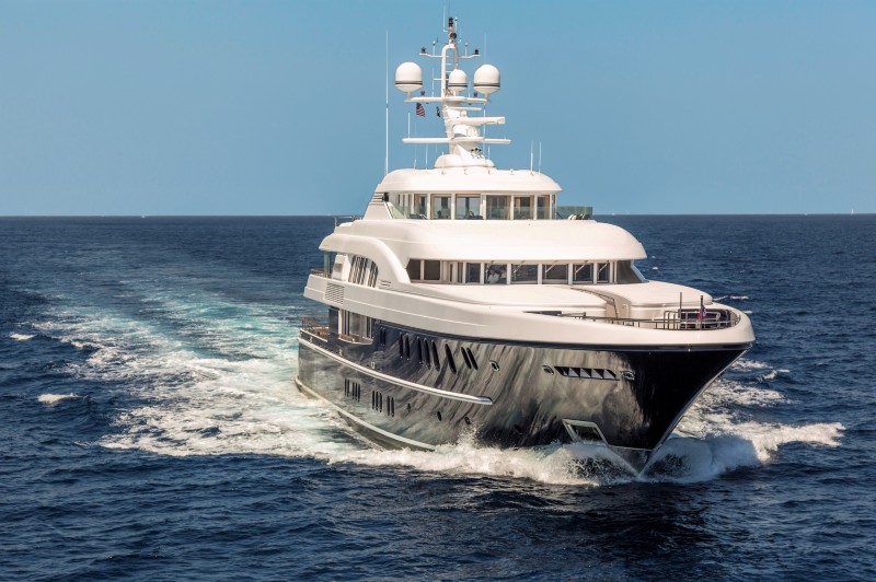 New Central Agency M/Y PODIUM