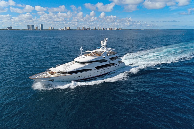 NEW CENTRAL AGENCY – M/Y MAG III