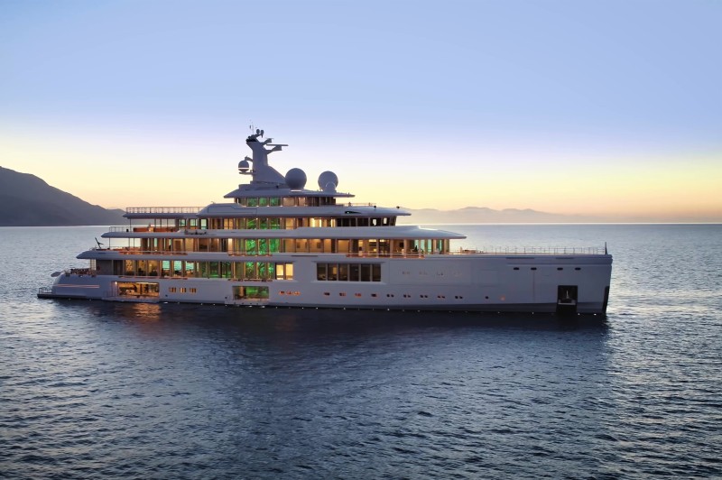 TATOOSH AND LUMINOSITY AT ANCHOR OFF MONACO FOR THE 78TH GRAND PRIX